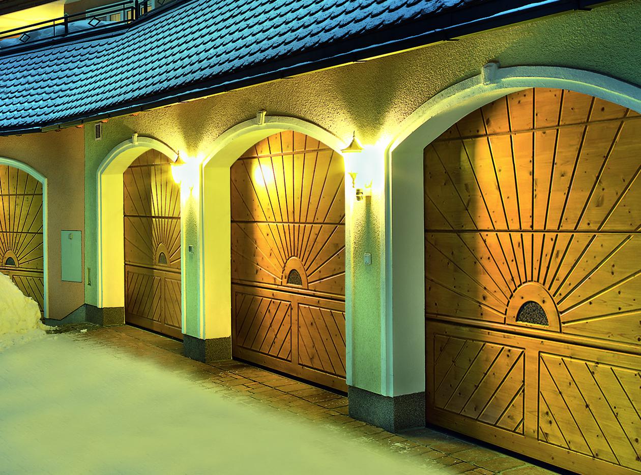 деревянные гаражные ворота